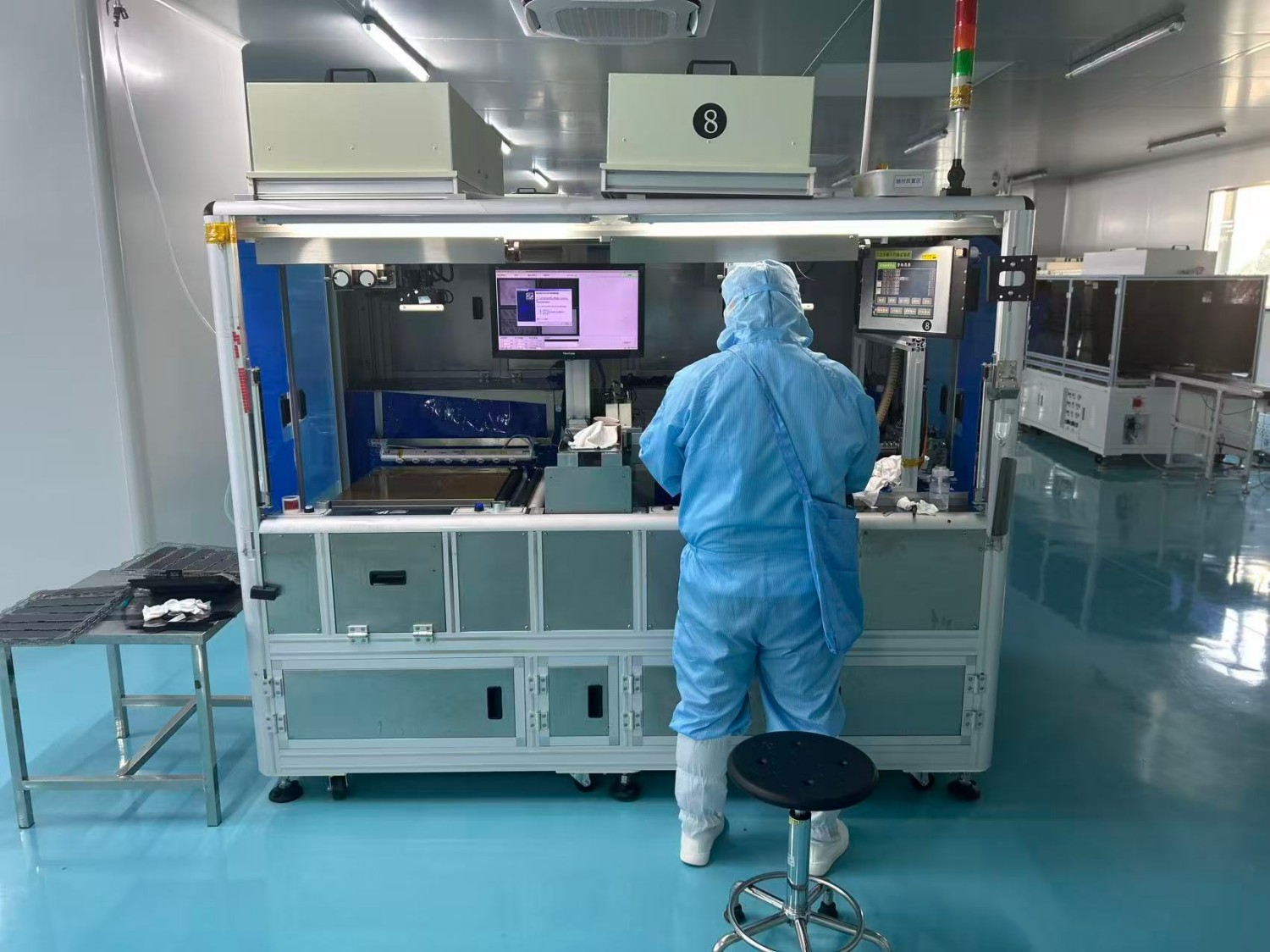 半自动全贴合平台